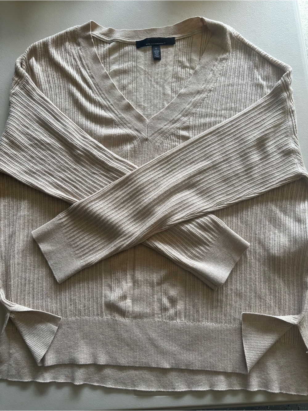 NWOT White House Black Market Gold Metallic V-Neck Ribbed Knit Sweater L